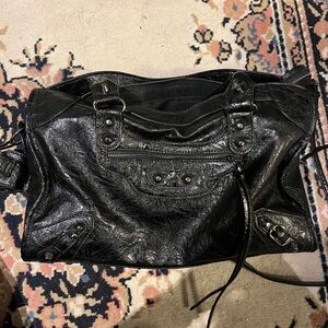 Black Leather Women's Bag. Any offer is welcome 🤗